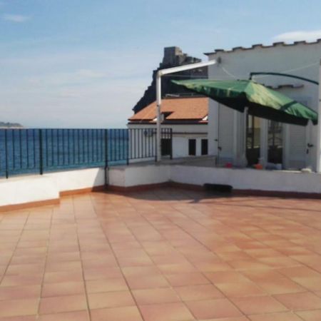 Terrazzo 73 Villa อีสเกีย ภายนอก รูปภาพ