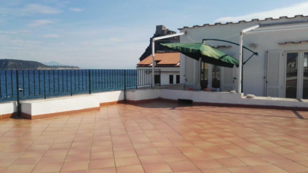 Terrazzo 73 Villa อีสเกีย ภายนอก รูปภาพ
